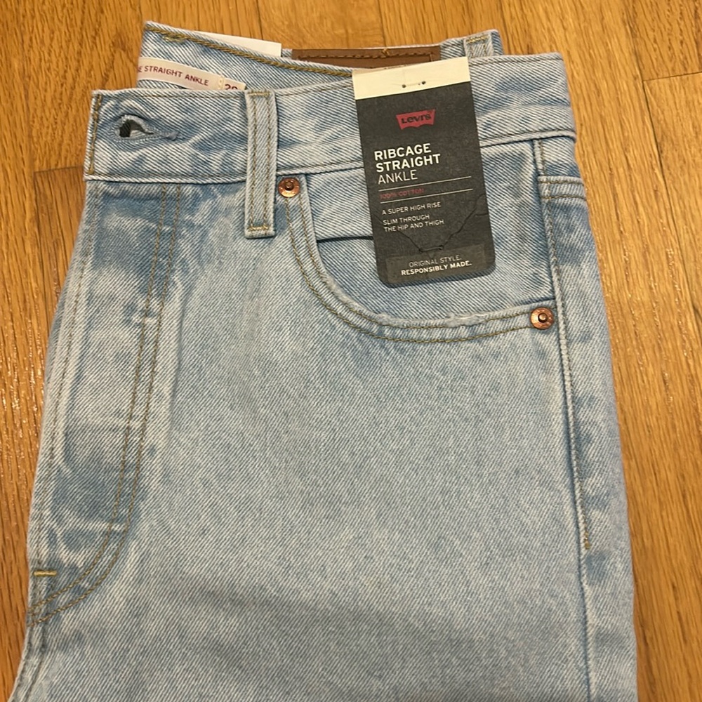 Levi’s Ribcage straight ankle 28 - Ojai Shore
